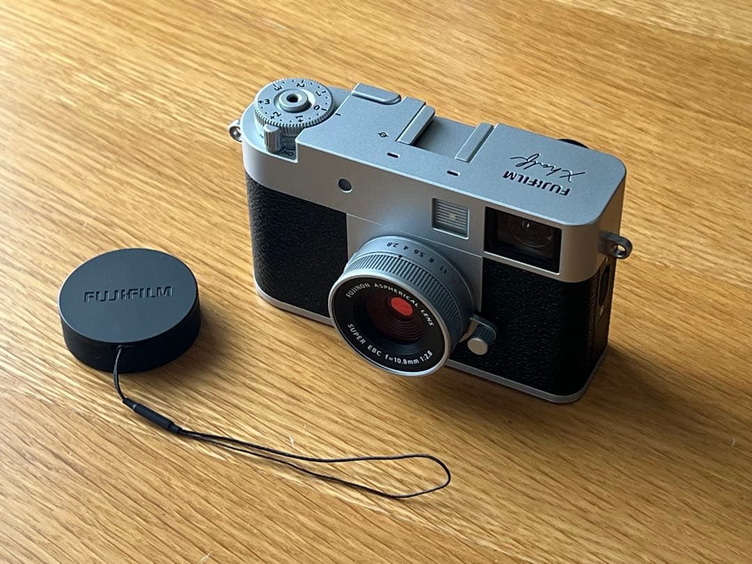 【フジフィルム】FUJIFILM X half（X-HF1）