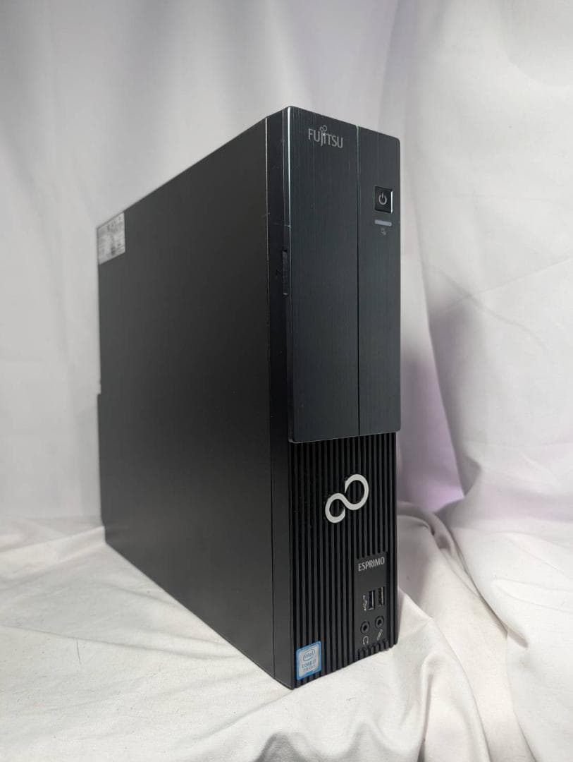 高性能 富士通 第9世代 i7/8GB/SSD+HDD/Office