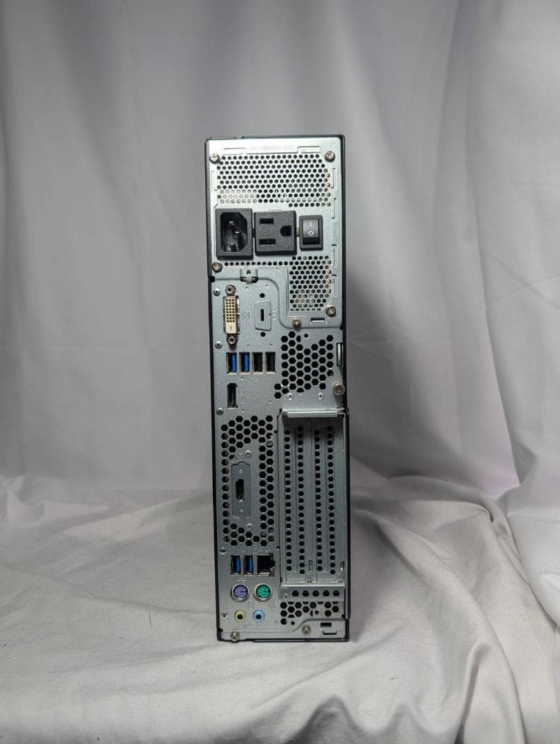 高性能 富士通 第9世代 i7/8GB/SSD+HDD/Office