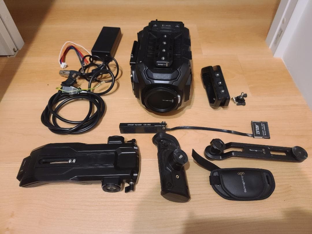 Blackmagic URSA mini 4.6K キヤノンEFマウント セット