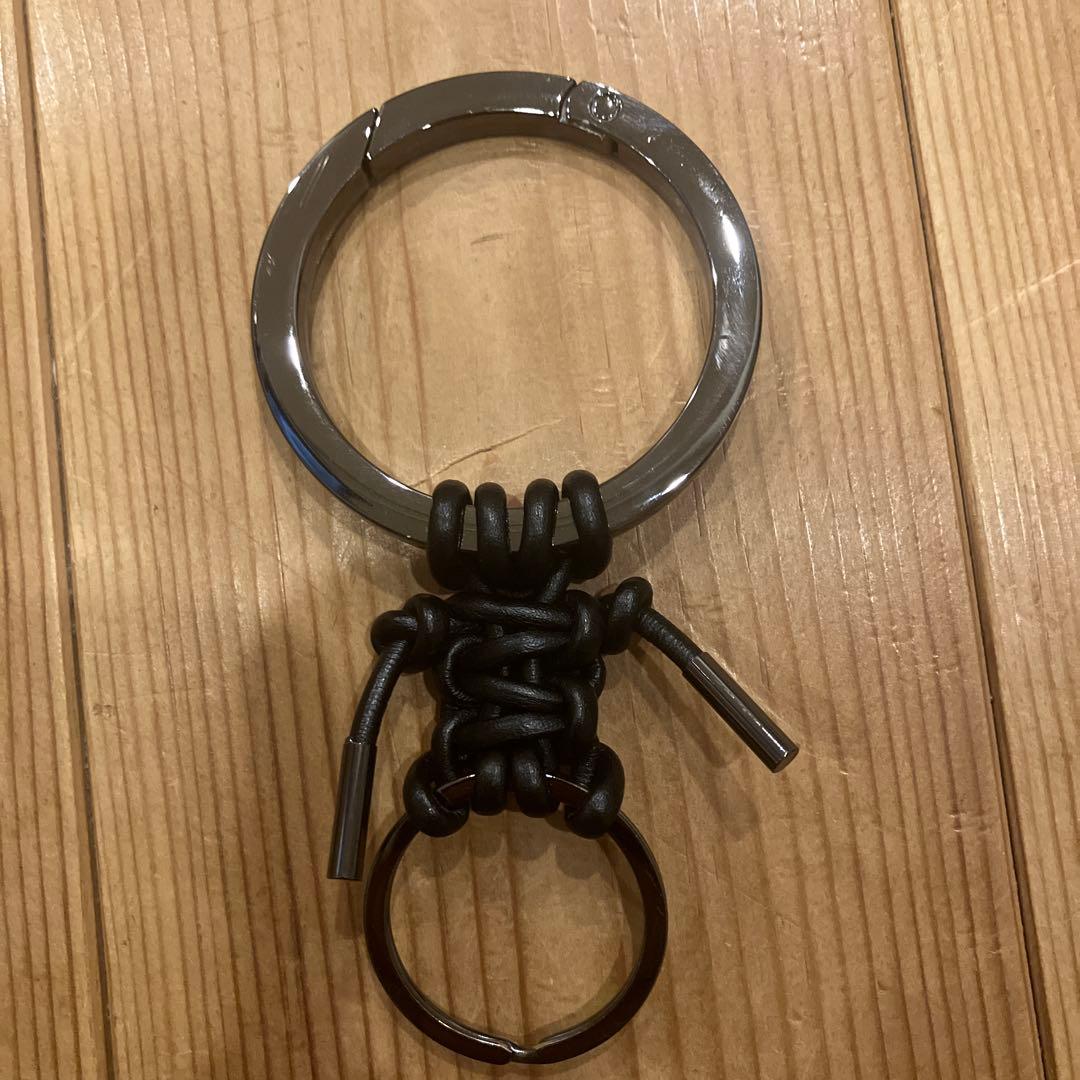 【ITTI】 バケット型トートバッグ※チャームキーホルダー付き