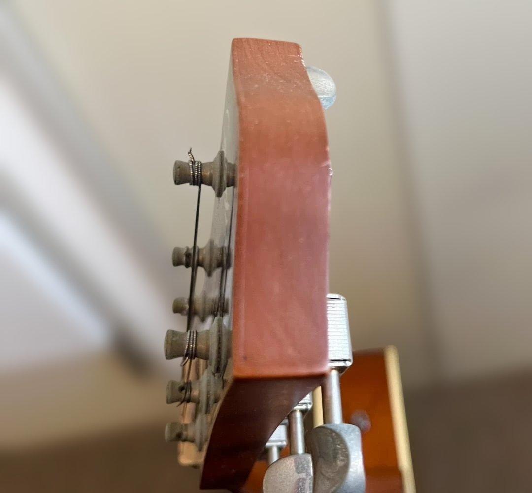 Godin 5th Avenue Kingpin P90 改良仕様 ノイズ対策済