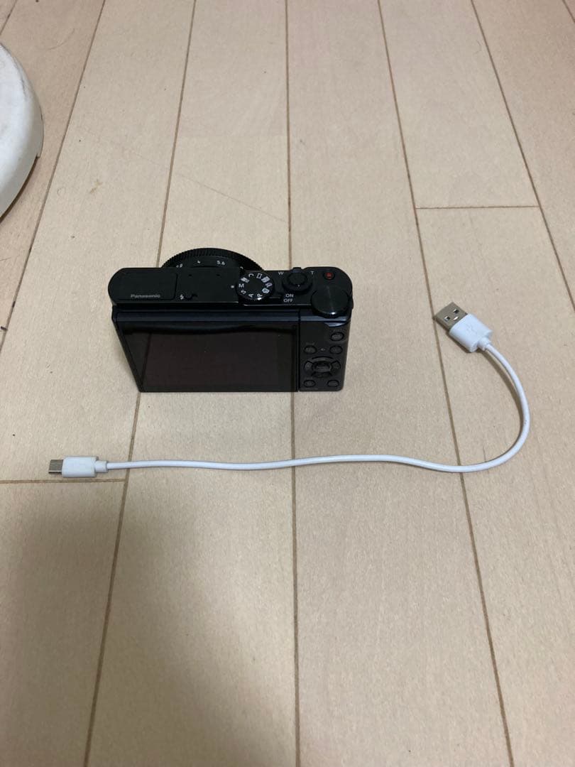 Panasonic DMC-LX9 コンパクトデジタルカメラ