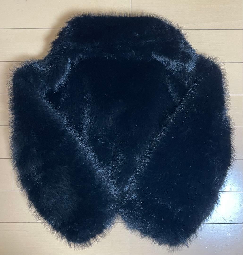 ZARA フェイクファーショートコート(黒)