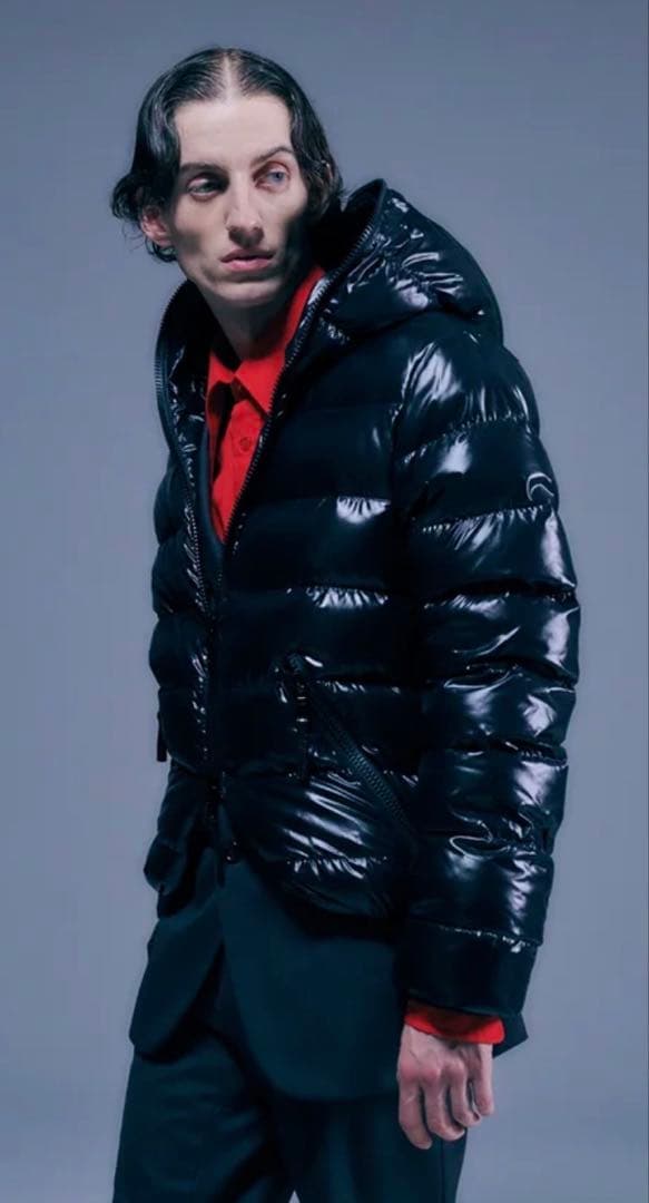 ★デュベティカ　ダウンジャケット　ブラック　DUVETICA 肉厚