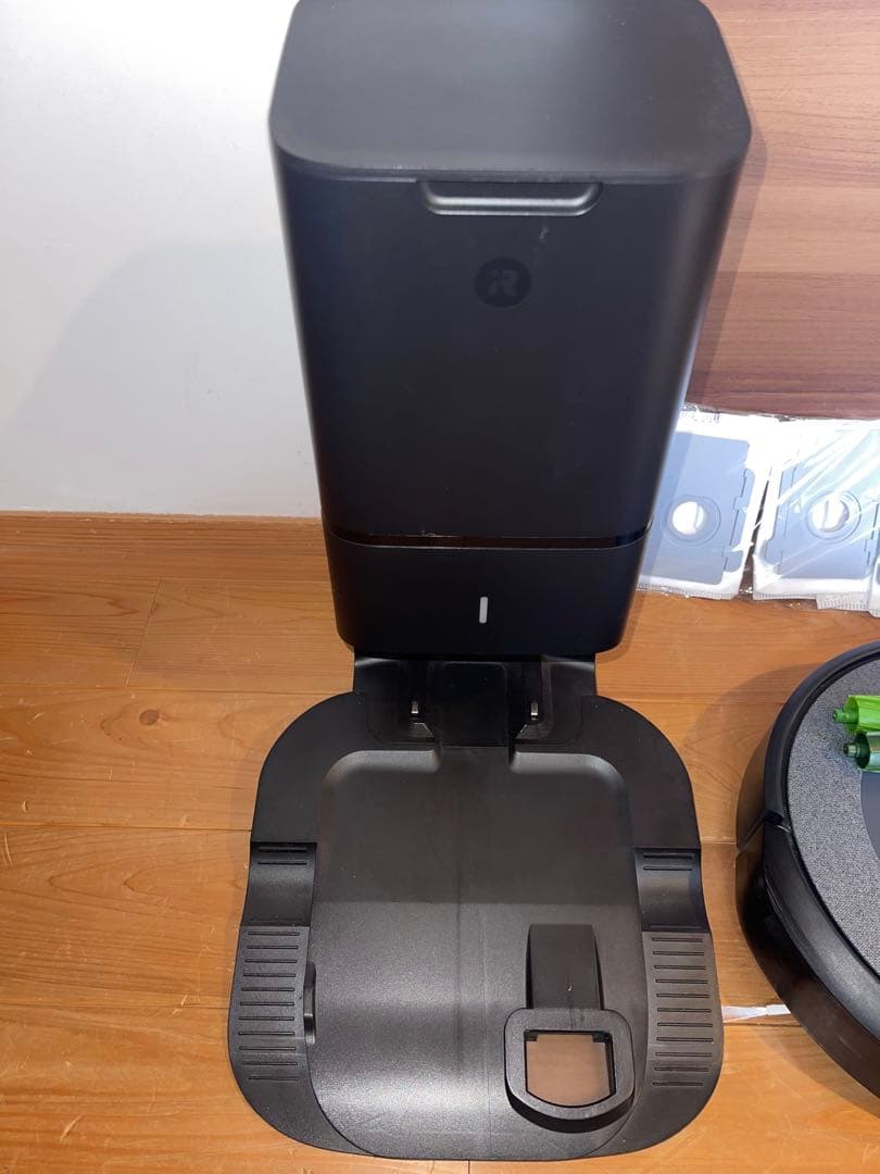ルンバi3+ホームベース セット 2022年購入　iRobot