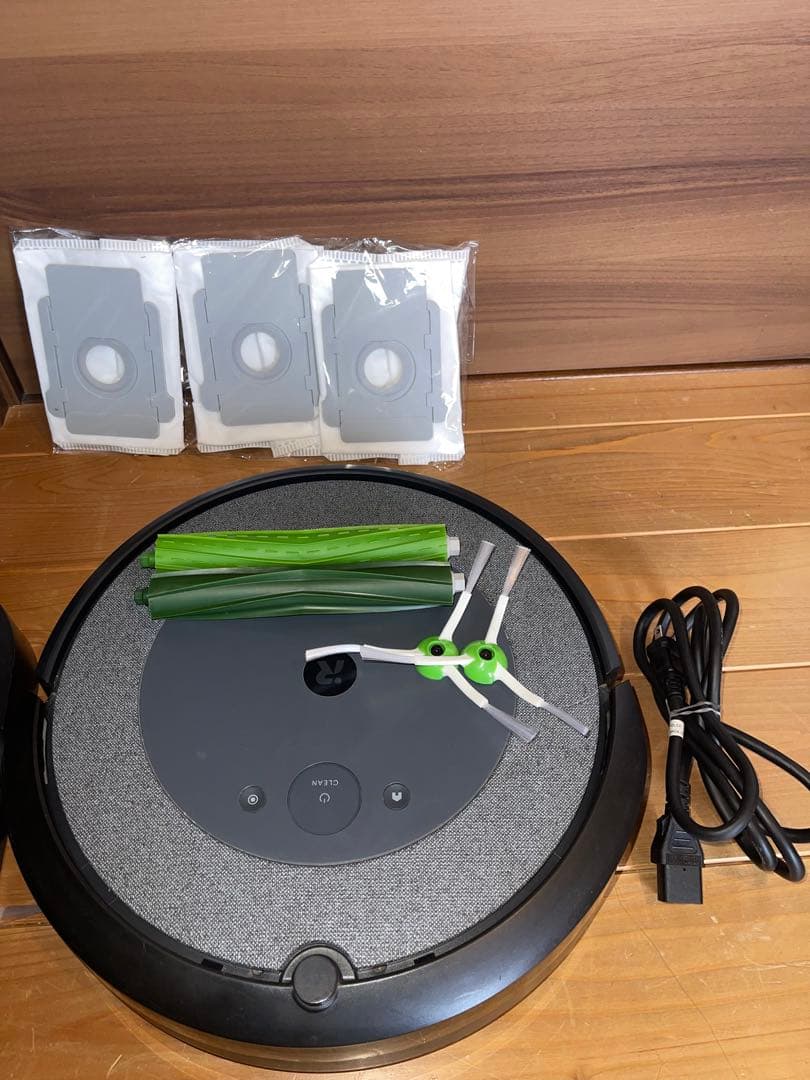 ルンバi3+ホームベース セット 2022年購入　iRobot