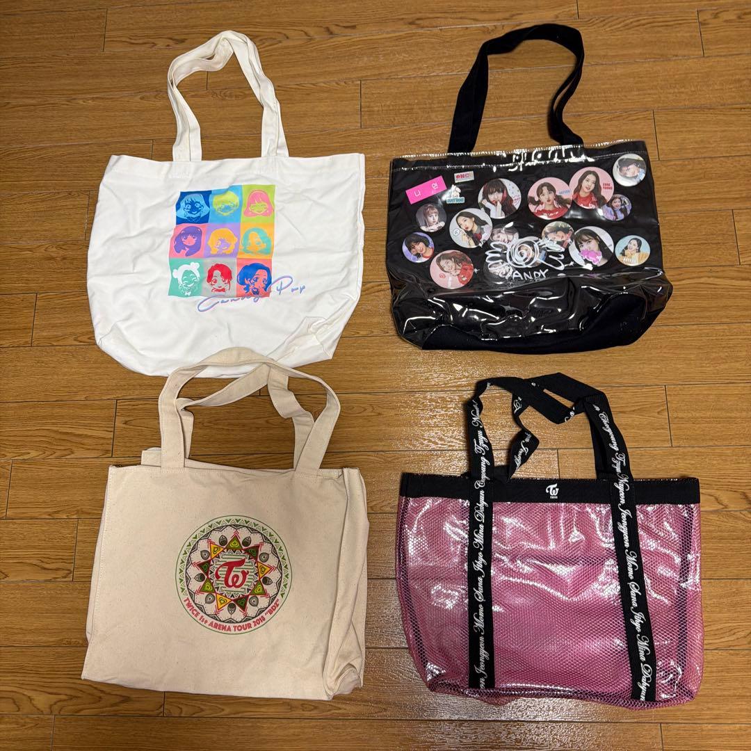 TWICE引退品まとめ売り　トレカ　アルバム　トートバッグ　ペンライト　タオル
