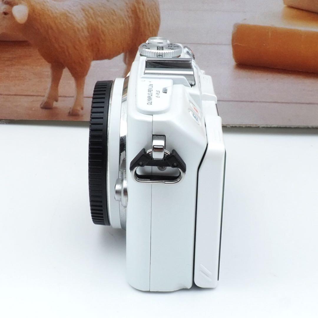 ⭐️ちょっと訳あり オリンパスPEN L ite E−PL6ボディ単品♪