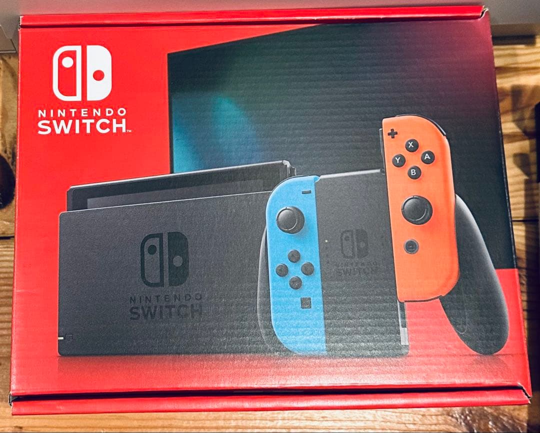 る*中様 Nintendo Switch 本体 青 赤