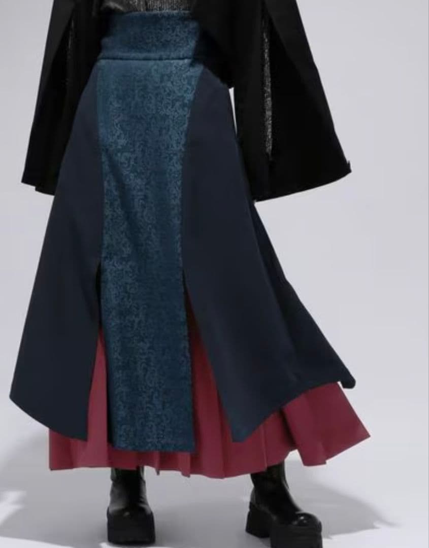 Ado HARE プリーツロングスカート