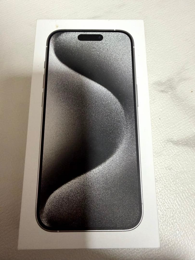 iPhone 15Pro ホワイトチタニウム 256GB SIMフリー