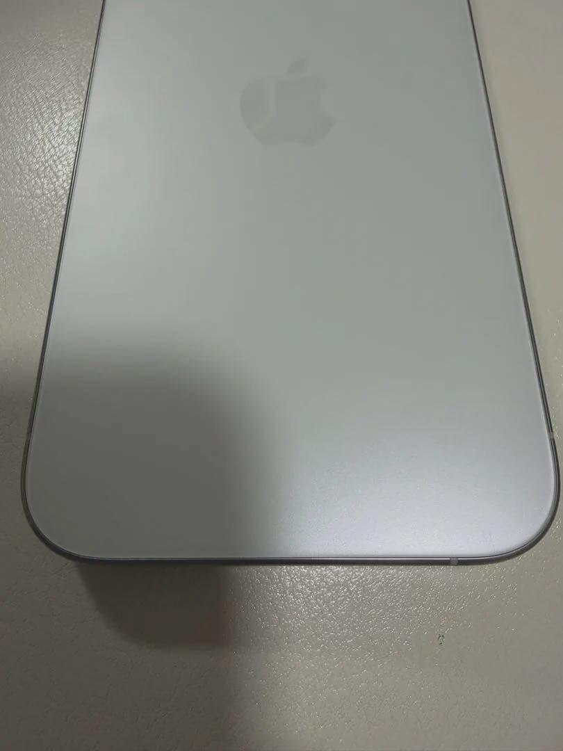 iPhone 15Pro ホワイトチタニウム 256GB SIMフリー