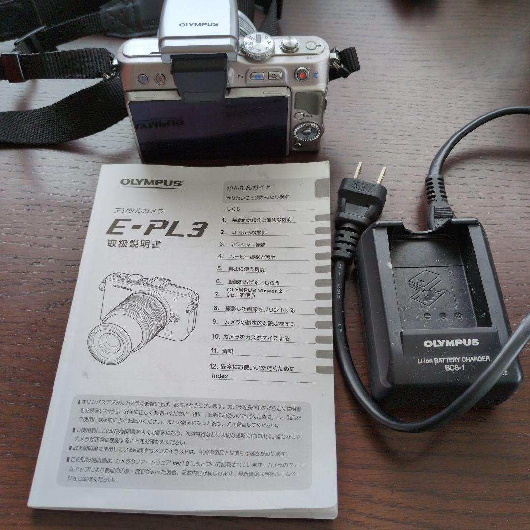 OLYMPUS E-PL3 14-42mm EZパンケーキズームレンズ付き