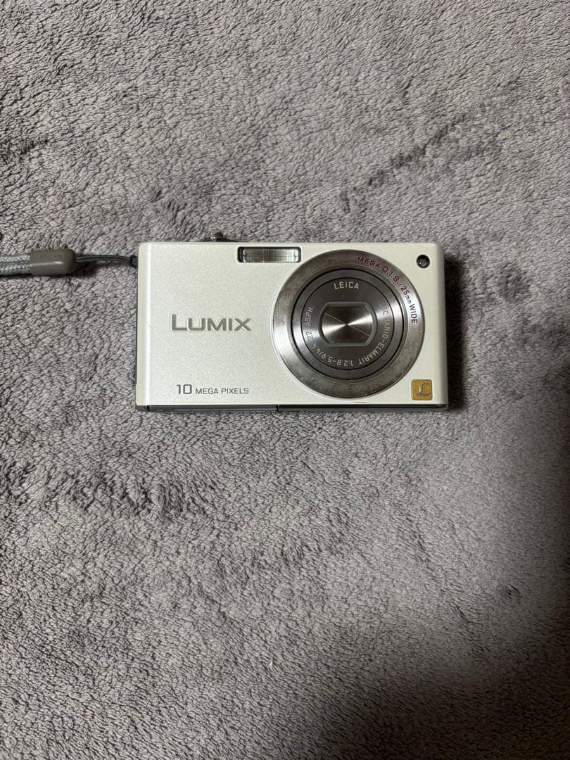 即購入歓迎　Panasonic LUMIX DMC-FX37 シルバー