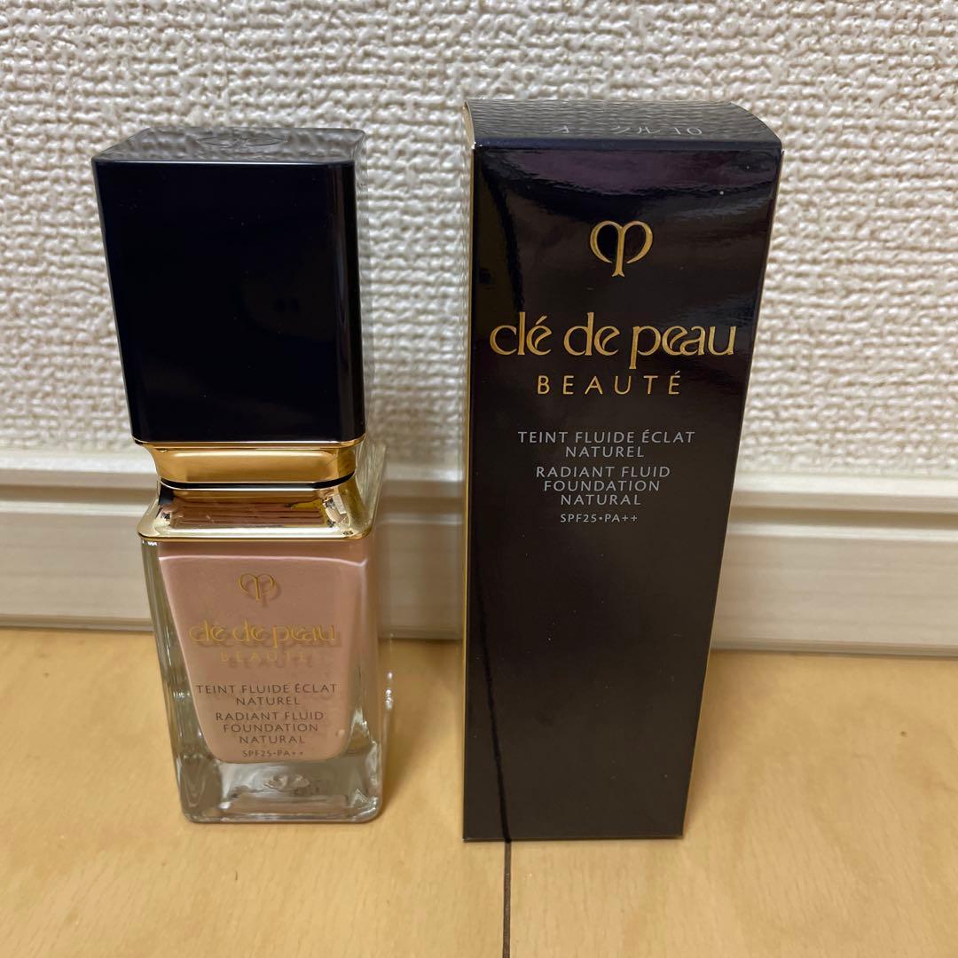 クレ・ド・ポー ボーテ タンフリュイドエクラ ナチュレルオークル10 未使用