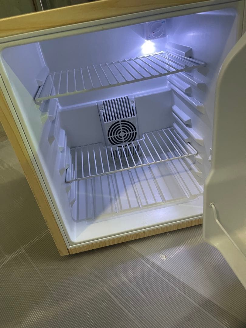 2021年製　冷蔵庫　48L Sun Ruck