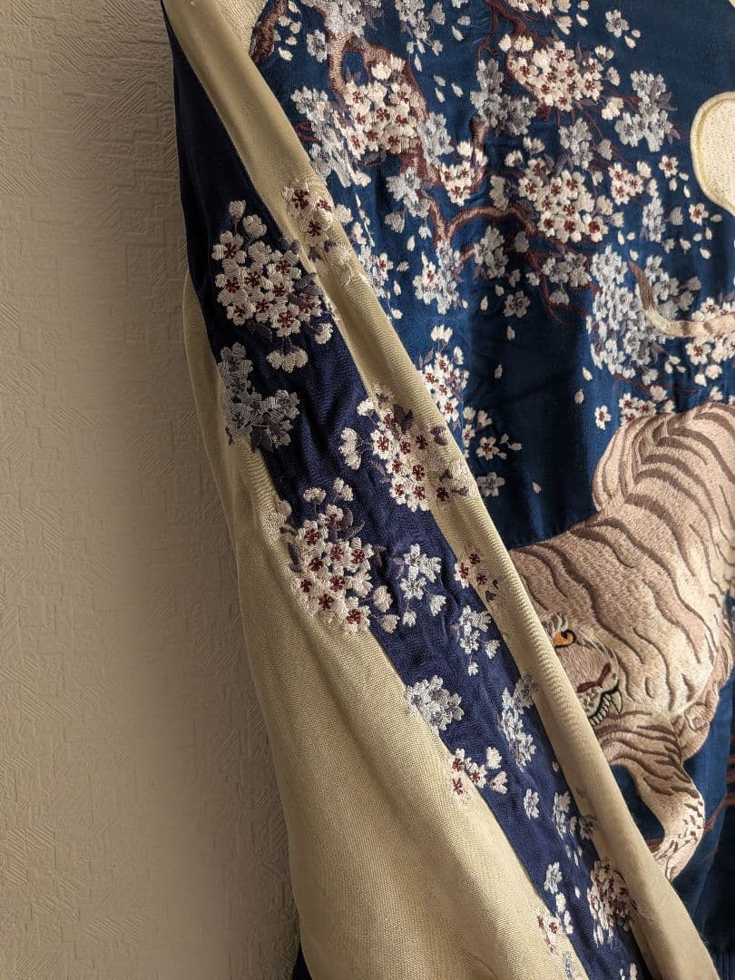 satori リバーシブルスカジャン 青 黒 白虎と鷹