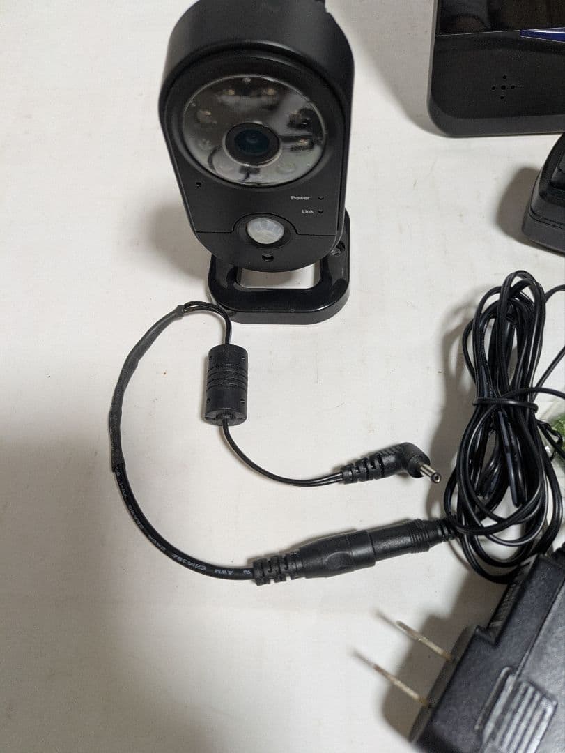 サンワサプライ防犯カメラ2台モニターセット、リモコン操作、エルパと同様仕様