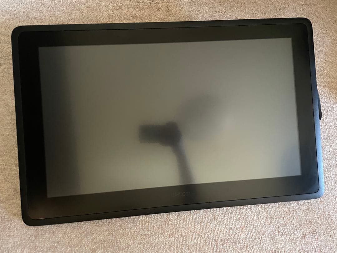 Wacom Cintiq22 液晶ペンタブレット 本体 + 付属品