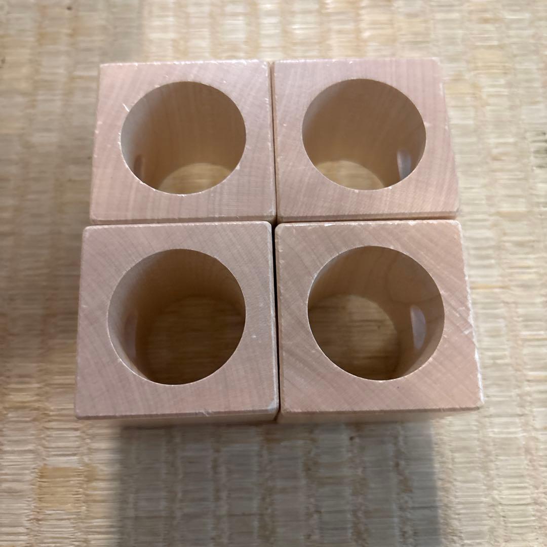 ネフ社 シグナ 積み木 紐通し　Naef Signa