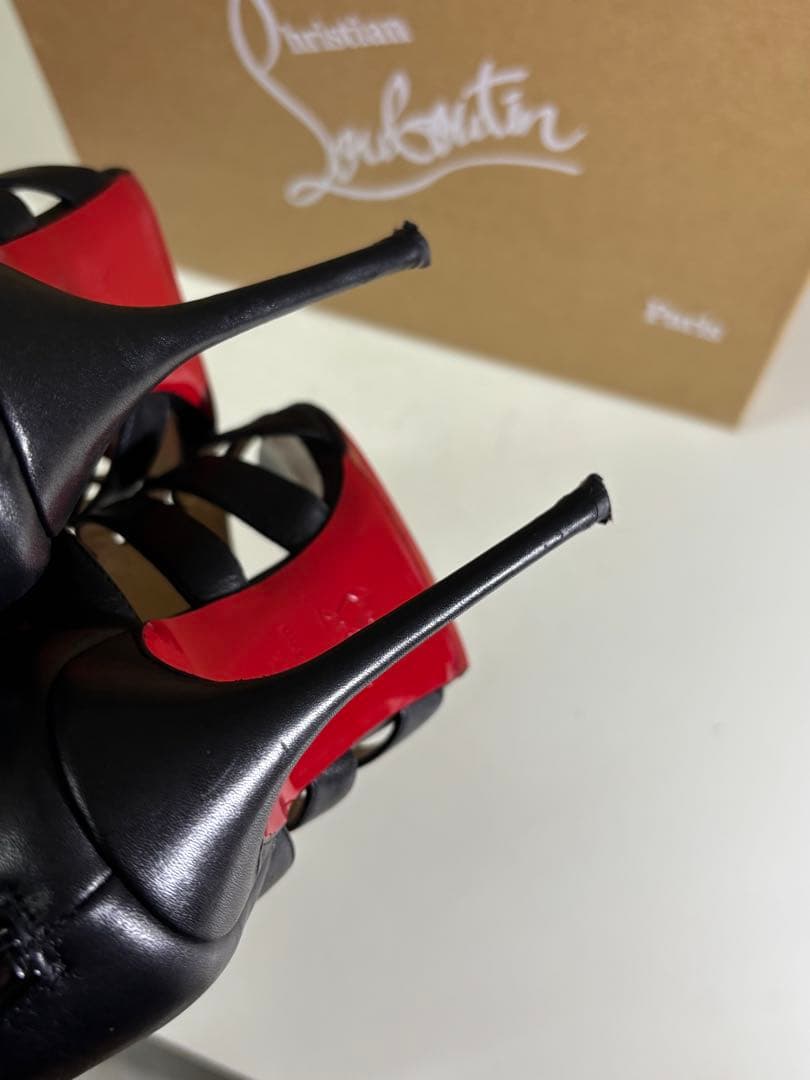 クリスチャンルブタン　レディース　パンプス
