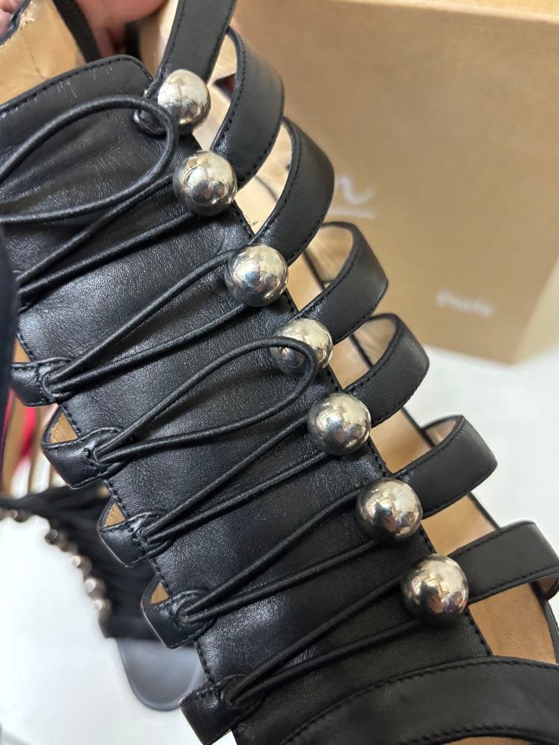 クリスチャンルブタン　レディース　パンプス