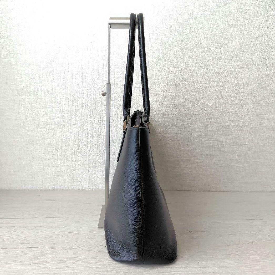 BURBERRY　サフィアーノレザー ノバチェック　トートバッグ　ビジネス　A4