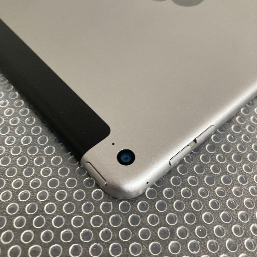 3760 美品☆電池ほぼ新品☆iPad mini4 16GB SIMフリー☆