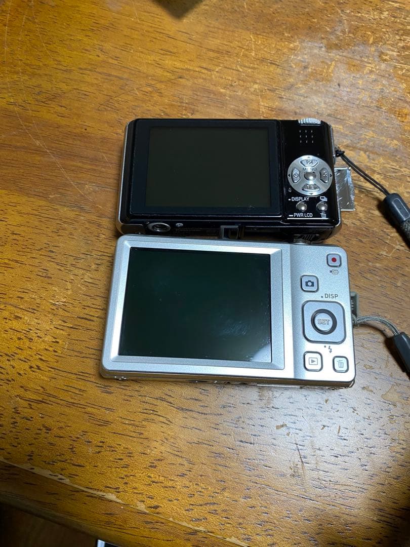 Panasonic DMC-FX8 & Casio Exilim セット