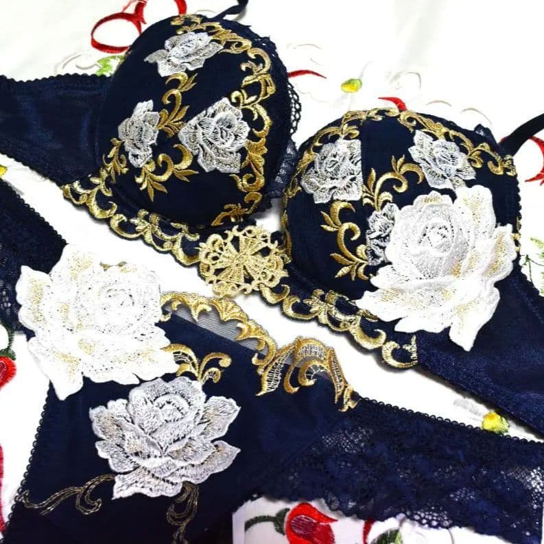 新品☆ワコール☆サルート☆７３Ｇ・ベルサイユのばら☆ＫＯ☆Ｃ７０＆ソングＭ　ＦＸ