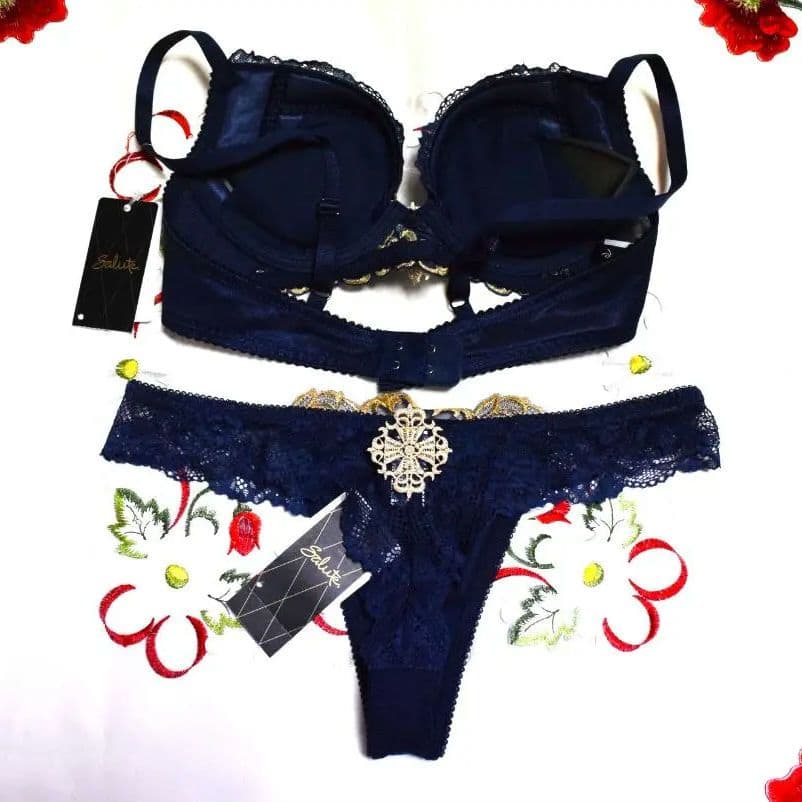 新品☆ワコール☆サルート☆７３Ｇ・ベルサイユのばら☆ＫＯ☆Ｃ７０＆ソングＭ　ＦＸ