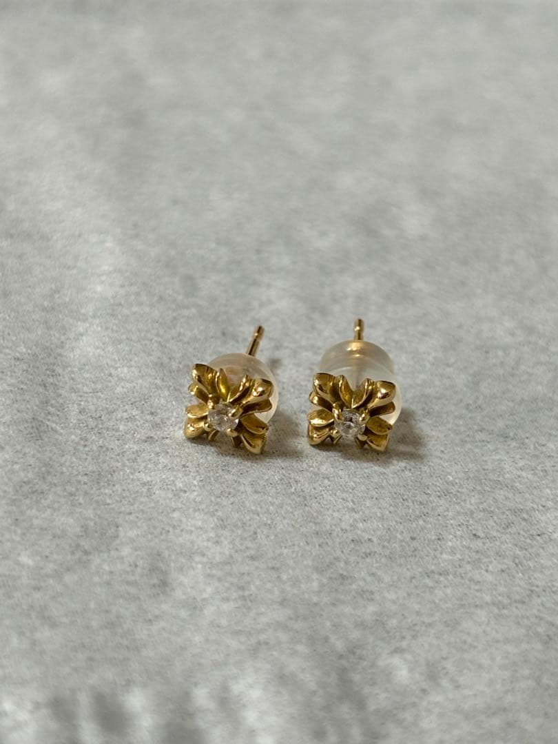 K18クロスピアス