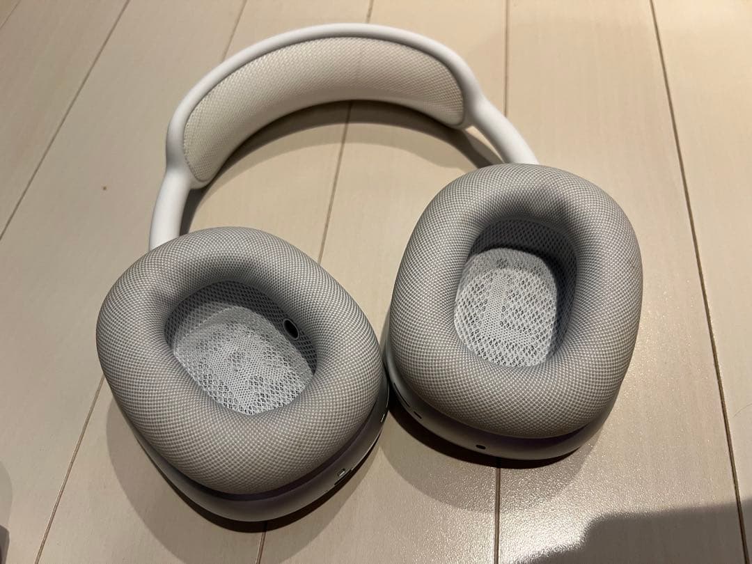 Air Pods MAX シルバー 第一世代　(新品未使用)