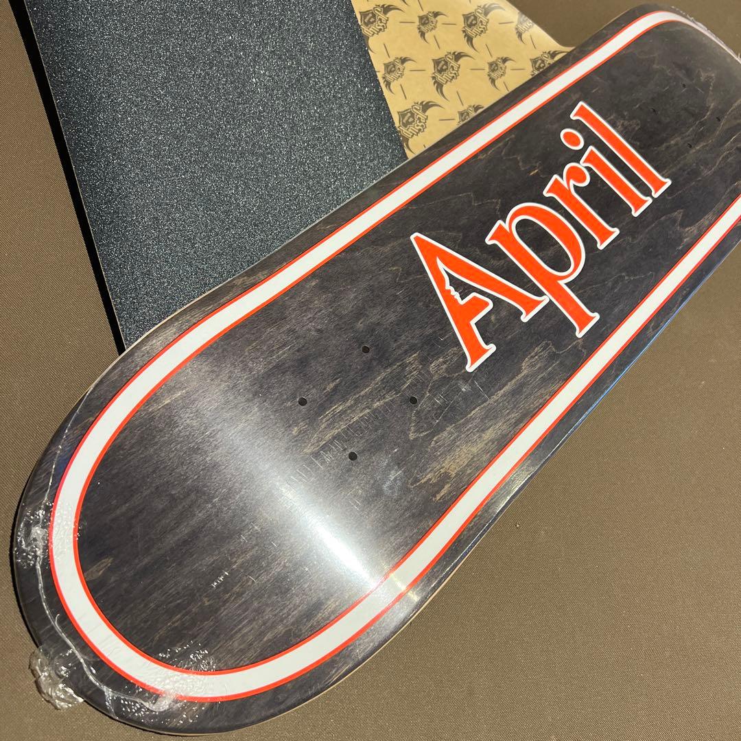 デッキテープ付き！　APRIL 8.25インチ　スケボー