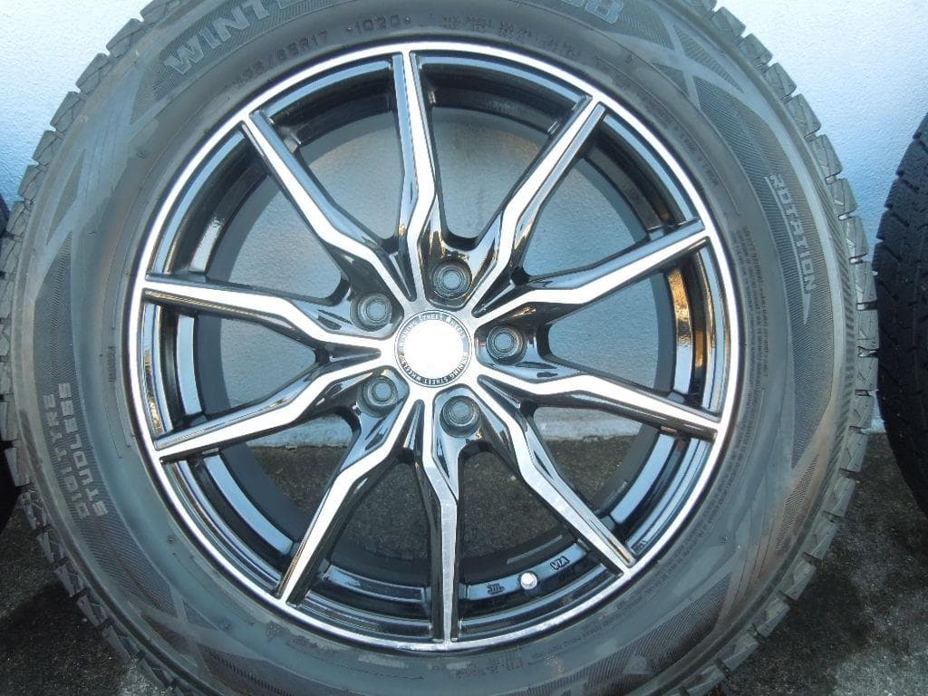 ダンロップ スタッドレスタイヤ 17インチ 4本セット