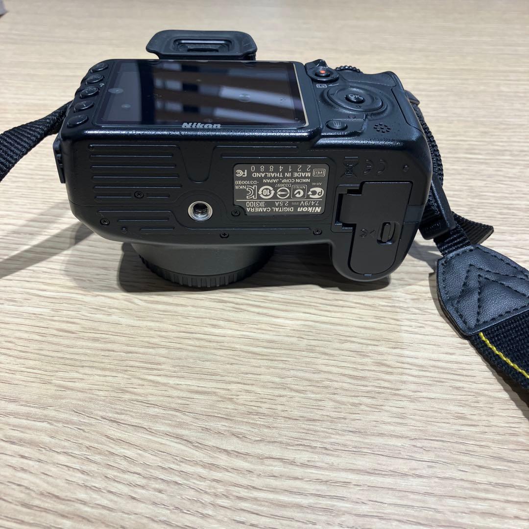 Nikon D3100 200MMダブルズームキット