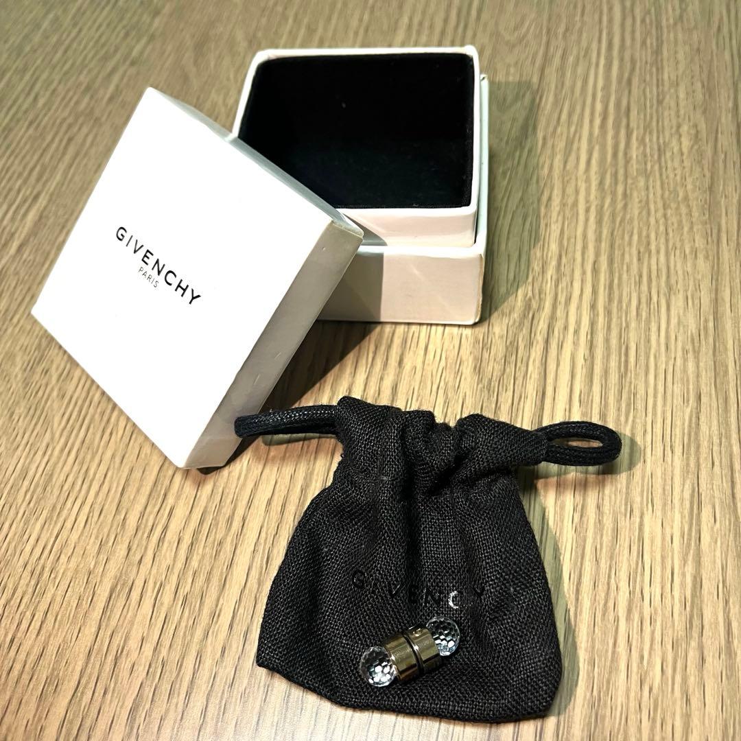 GIVENCHY マグネットピアス クリスタル イヤリング