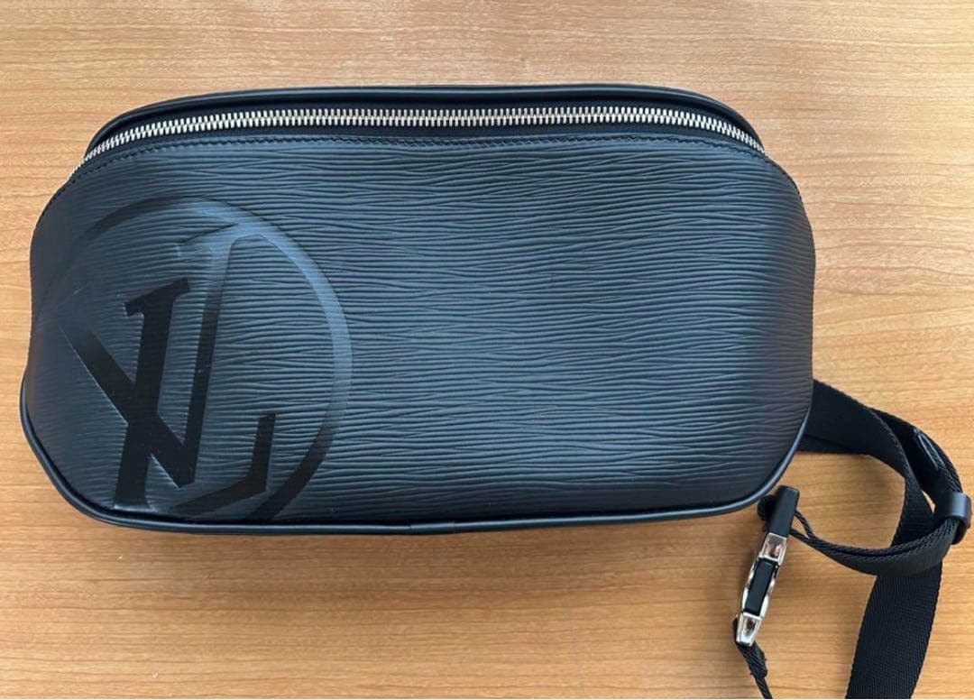 Louis Vuitton ルイビトン エピバムバッグボディバッグ新品未使用
