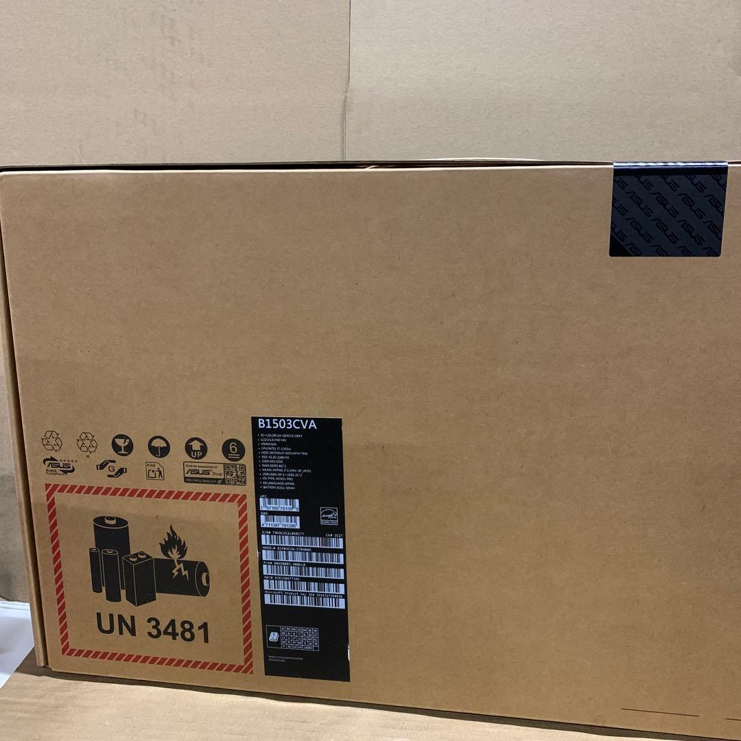 ASUS ノートパソコン ExpertBook B1 15.6インチ　i7