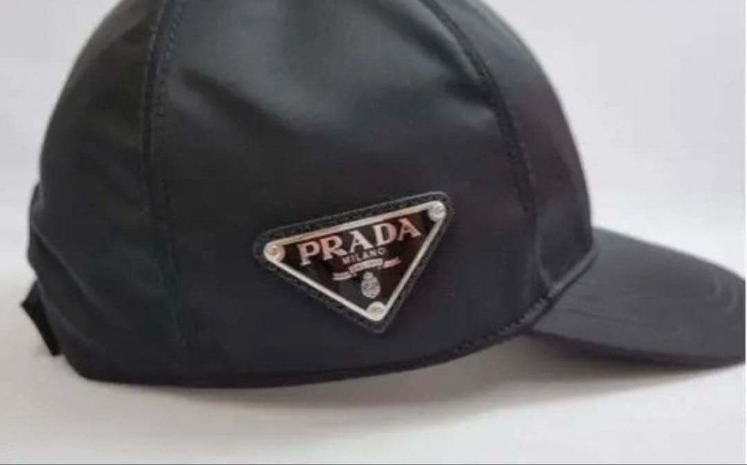 美品】PRADA ナイロンキャップ（Ｍサイズ)