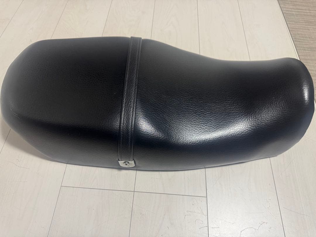 ゼファー750 純正シート