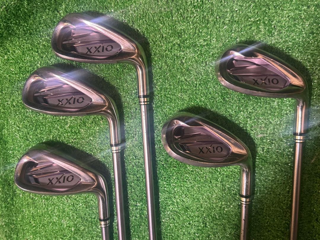 【格安】限定ホワイトカラー XXIO 12 ゼクシオ レディース ゴルフセット