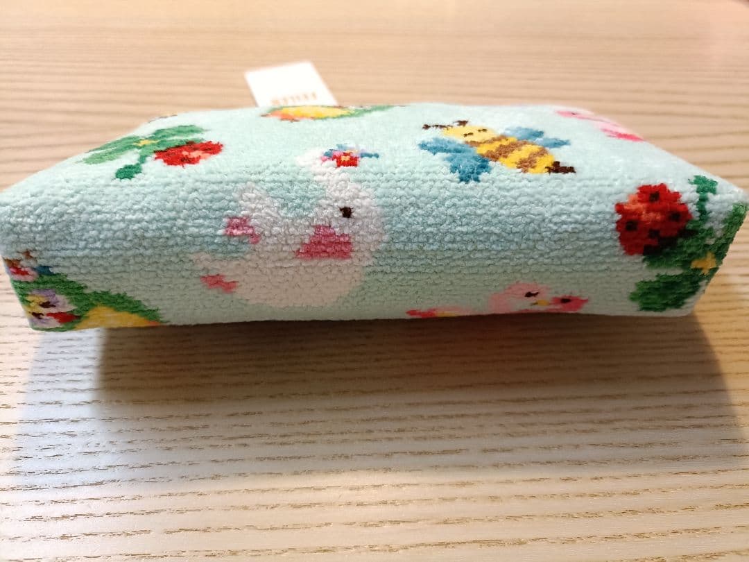 ＼週末セール／【新品未使用】FEILER×神崎恵さん　便利ポーチ　ペールグリーン