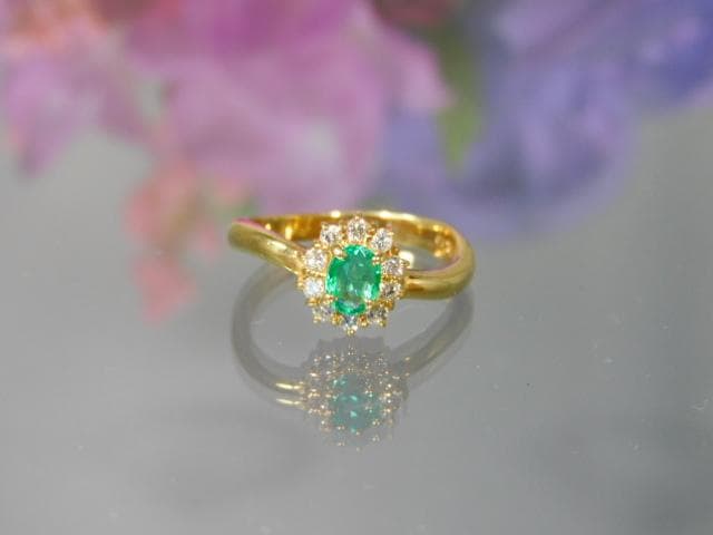 K18 エメラルド 0.27 メレ0.20リング 12号
