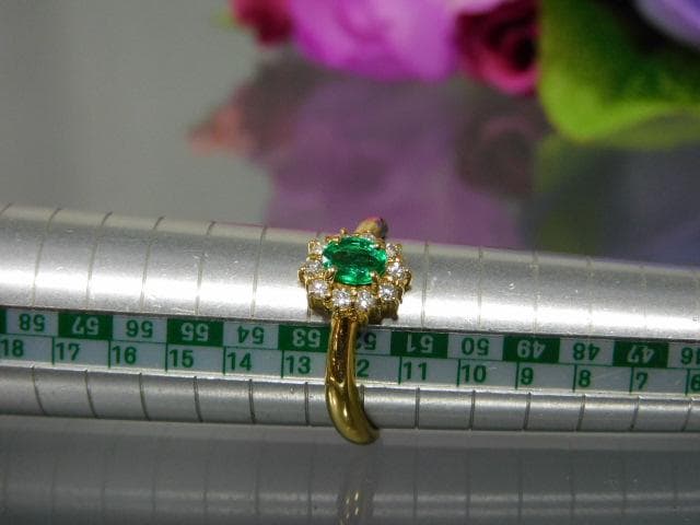 K18 エメラルド 0.27 メレ0.20リング 12号