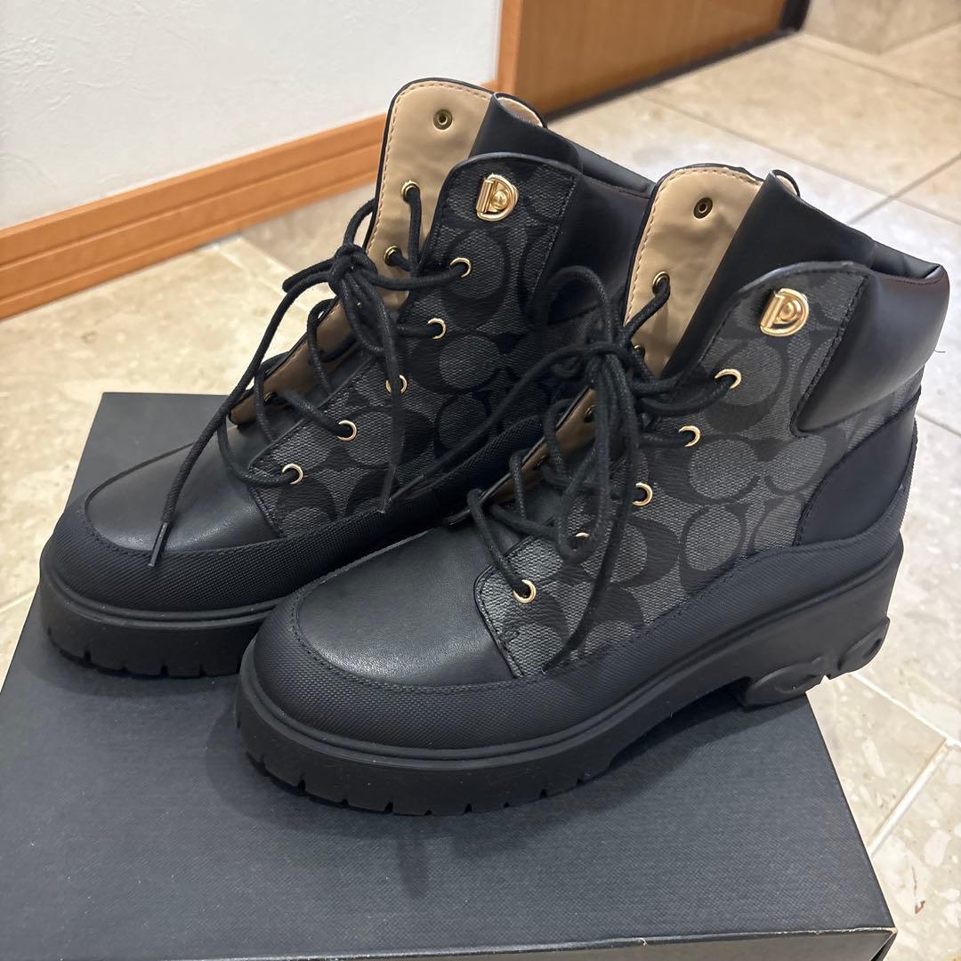 コーチ　Coach ブラック ハイカットブーツ