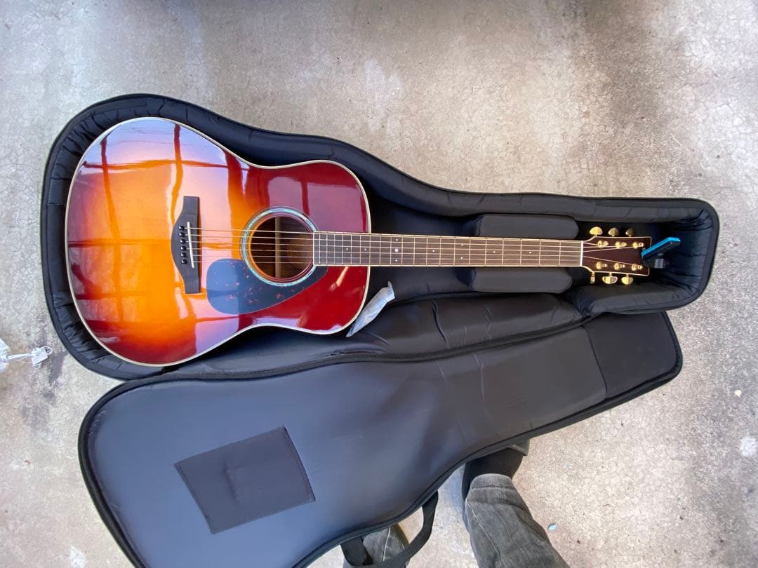 YAMAHALL6areアコースティックギター本日即決で5000割引き致します！