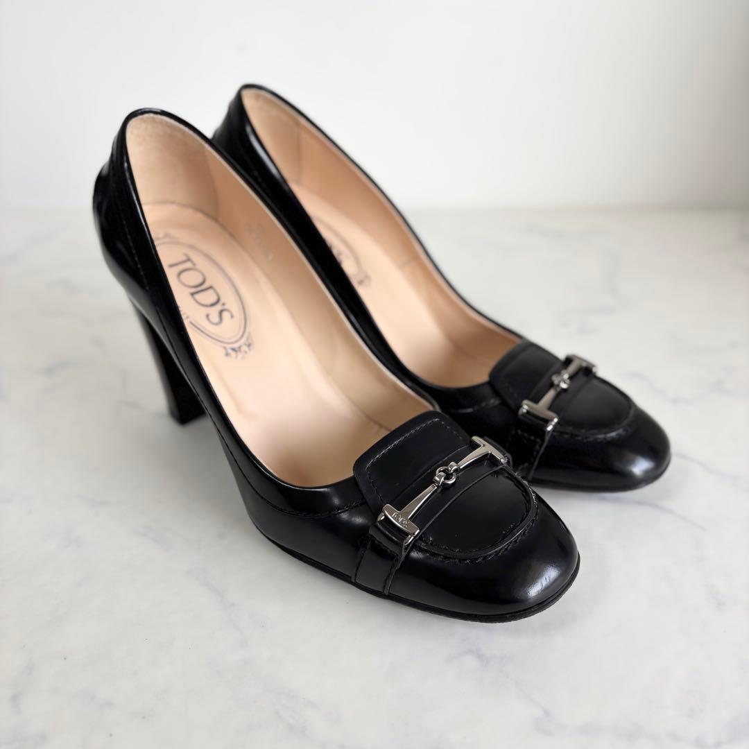 美品 トッズ 37 ヒール ローファー パンプス ダブルT レザー ブラック