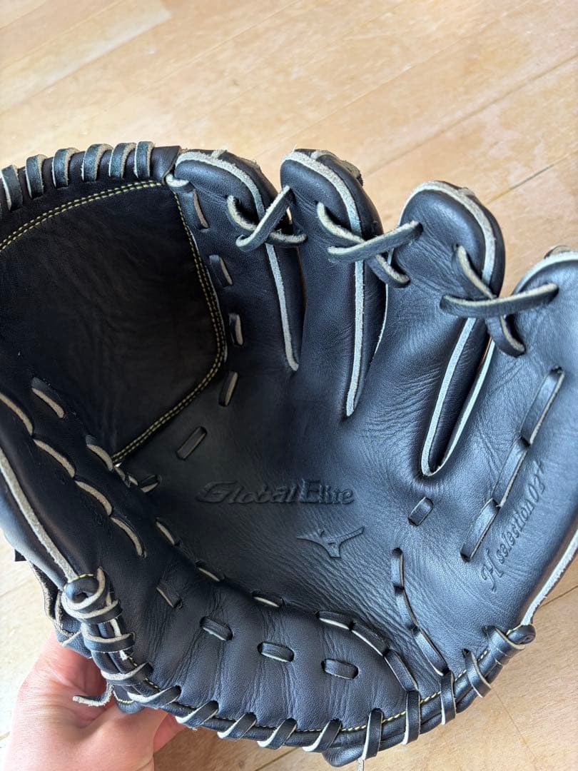 ［週末限定値下げ］Mizuno Global Elite 軟式グローブ投手用　黒